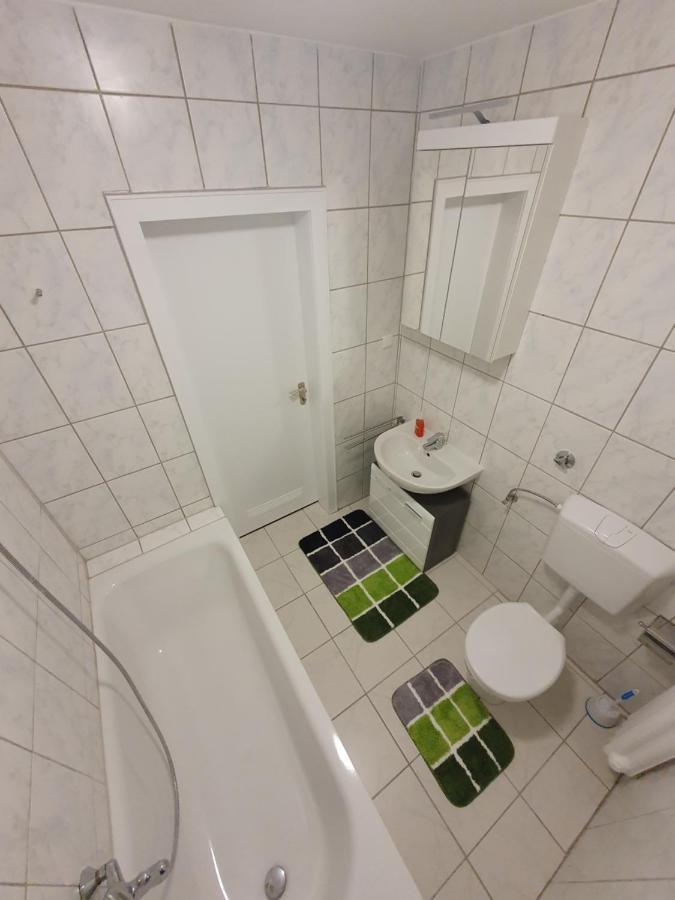 Ferienwohnung Schlossstrasse Эссен Экстерьер фото
